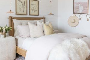 16 Cheap and Easy Bedroom Decorating Ideas